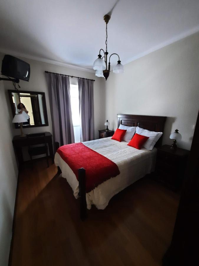 Готель Casa Araci Вієйра-ду-Міню Екстер'єр фото